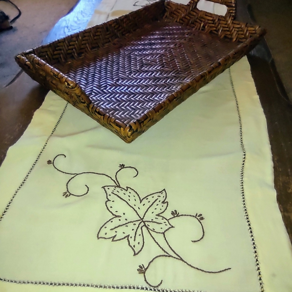 Sunshine Yellow Brown Oak Leaf Vintage Hand Embroidered Table Runner